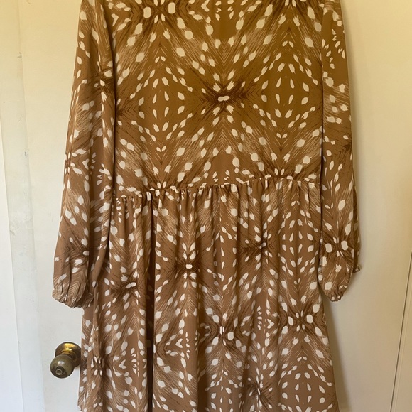 NWT Tan Abstract Print Dress - Picture 4 of 5